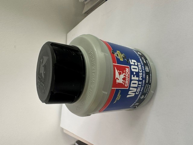 Colle Soudure &agrave; froid et pinceau PVR GLU pour Tube PVC PVR Contenance : 1000 ml